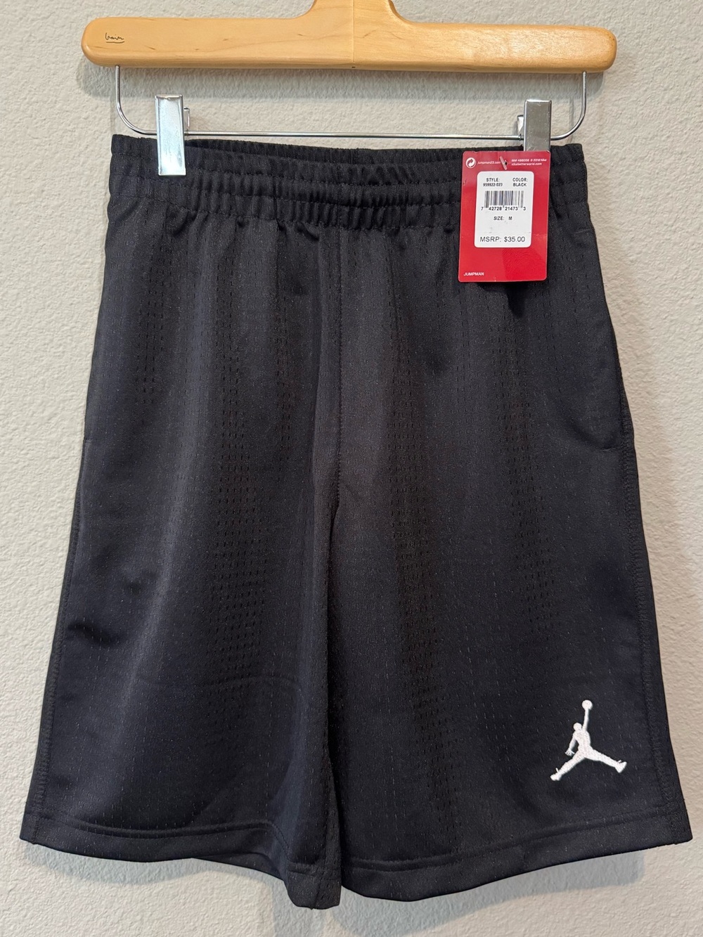 NWT! Nike Kids Basketball Shorts, Black, Size M
